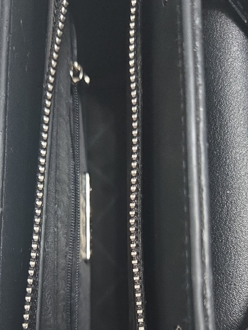 Steve Madden Black Embossed Logo Crossbody Bag with Detachable Strap - Picture 5 of 9